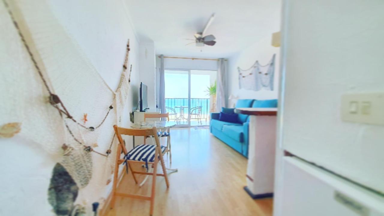 Cozy Beach-front With Amazing Sea View Apartment *